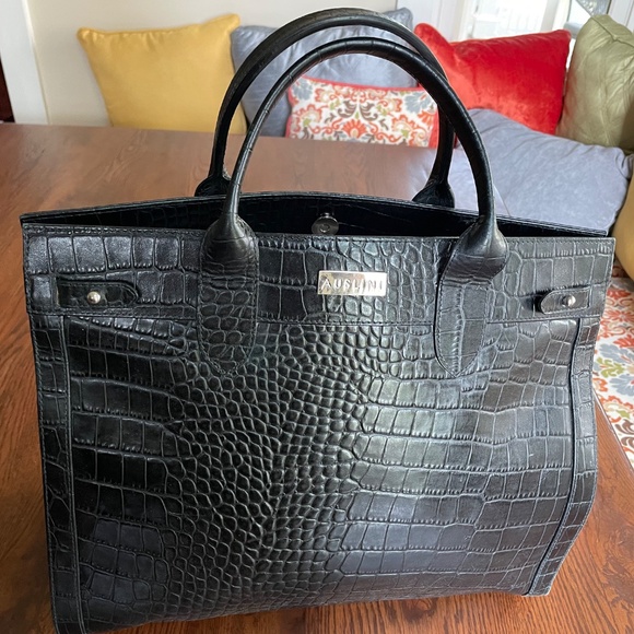 Black Crocodile Print Leather Bag - Picture 8 of 16